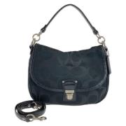 Pre-owned Canvas handbags