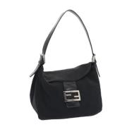 Pre-owned Nylon handbags