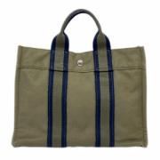 Pre-owned Canvas handbags