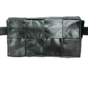 Pre-owned Leather shoulder-bags