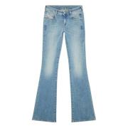 Boot-cut jeans for kvinner