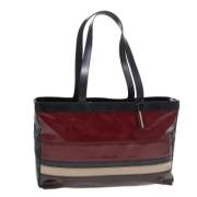 Pre-owned Fabric shoulder-bags