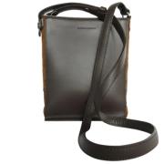 Pre-owned Leather shoulder-bags