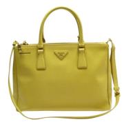 Pre-owned Leather prada-bags