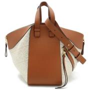 Pre-owned Leather handbags