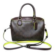 Pre-owned Leather handbags