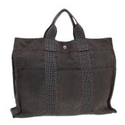 Pre-owned Leather handbags