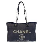 Pre-owned Canvas chanel-bags