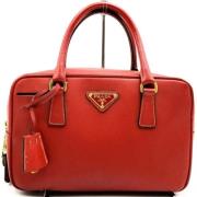 Pre-owned Leather handbags