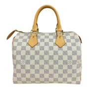 Pre-owned Fabric handbags