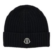 Ribbestrikket Beanie Svart Aw24