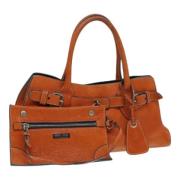 Pre-owned Leather handbags