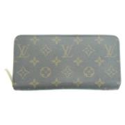 Pre-owned Fabric wallets