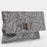 Pre-owned Fabric clutches