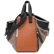 Pre-owned Leather handbags