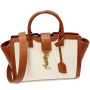 Pre-owned Leather handbags