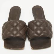 Pre-owned Leather sandals