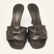 Pre-owned Leather sandals