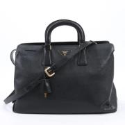 Pre-owned Leather handbags