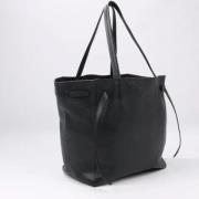 Pre-owned Leather handbags