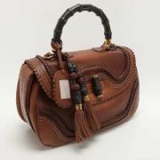 Pre-owned Leather handbags