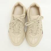 Pre-owned Leather sneakers