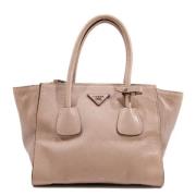 Pre-owned Leather handbags