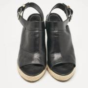 Pre-owned Leather sandals