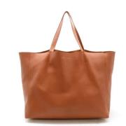 Pre-owned Leather totes