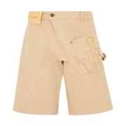 Vridde Beige Shorts med knappelukking