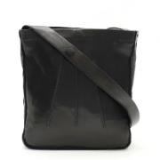 Pre-owned Leather shoulder-bags