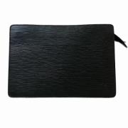 Pre-owned Leather clutches