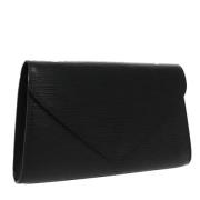 Pre-owned Leather clutches