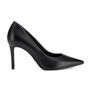 Klassiske svarte elegante lukkede pumps