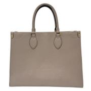 Pre-owned Canvas handbags