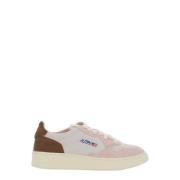 Medalist Low Top Sneakers