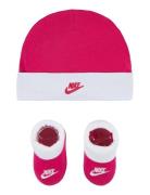 Nike Futura Hat And Booties Set Pink Nike