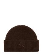 Signe Beanie Brown SUI AVA