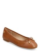 Jayna Leather Flat Brown Lauren Ralph Lauren