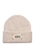 Unravel Classic Beanie Cream Upfront