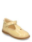 T - Bar Shoe Yellow ANGULUS