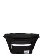 Pop Quiz Hip Pack Black Herschel