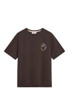 Akvillads Espresso Print S/S Tee Brown Anerkjendt