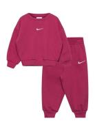 F8-Fleece Pant Set Pink Nike