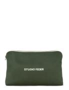Celia Toiletry Bag - Canvas Green STUDIO FEDER