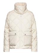 B.intl Norton Quilt Fôret Jakke Cream Barbour