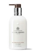 Re-Charge Black Pepper Body Lotion Bodylotion Hudkrem Nude Molton Brow...