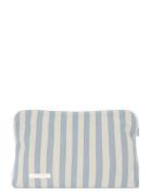 Celia Toiletry Bag Toalettveske Blue STUDIO FEDER