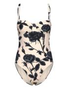 Rococo Ruched Underwire Piece Badedrakt Badetøy Cream Seafolly