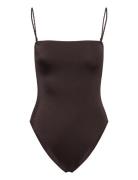 Twisted Swimsuit Badedrakt Badetøy Brown Gina Tricot